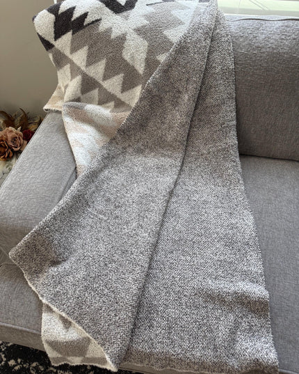 Cozy Southwestern Aztec Plush Throw Blanket - Home Gift - Gift for Her - Boho Throw Blanket