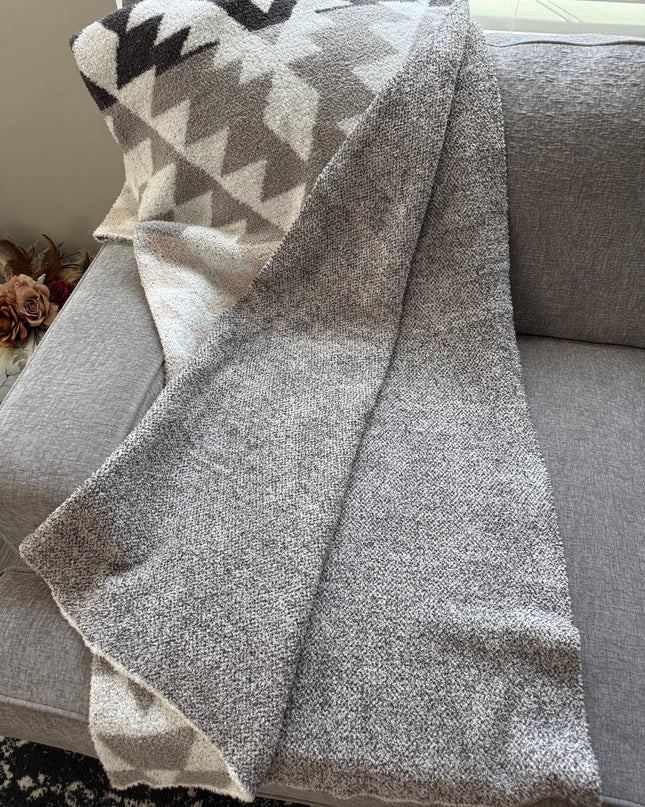 Cozy Southwestern Aztec Plush Throw Blanket - Home Gift - Gift for Her - Boho Throw Blanket