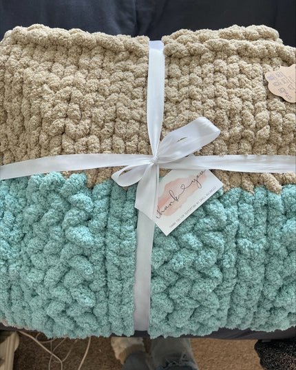 Bear Lake Breeze | Heirloom lush knit blanket